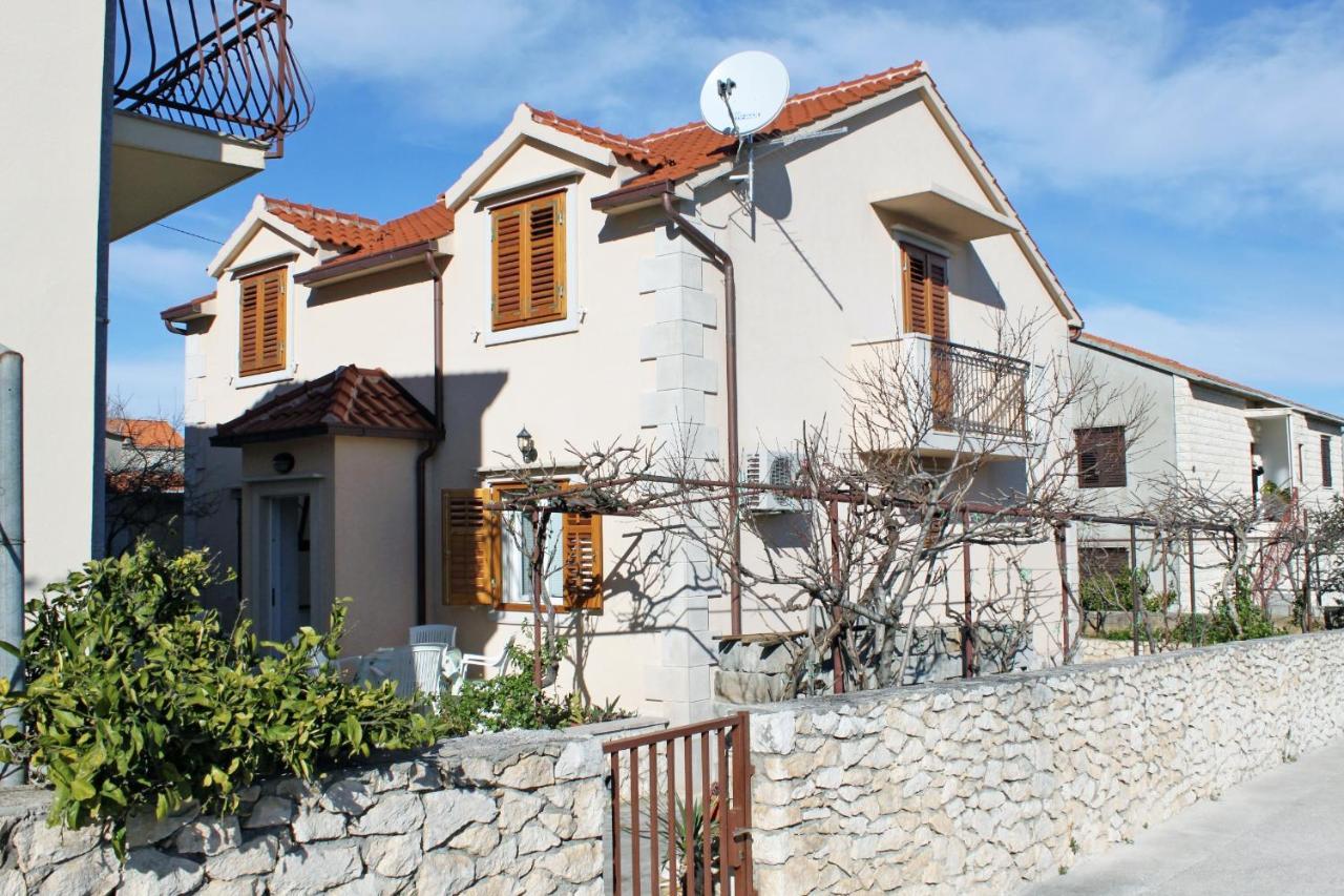 Apartments With A Parking Space Supetar, Brac - 6037 Esterno foto