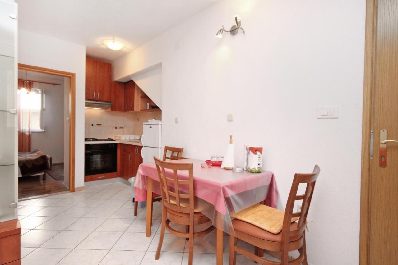 Apartments With A Parking Space Supetar, Brac - 6037 Esterno foto
