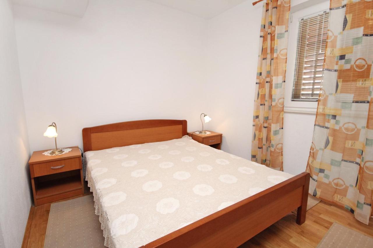 Apartments With A Parking Space Supetar, Brac - 6037 Esterno foto