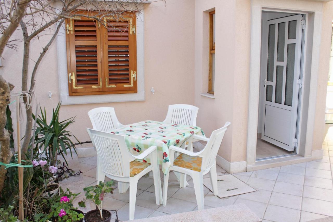 Apartments With A Parking Space Supetar, Brac - 6037 Esterno foto